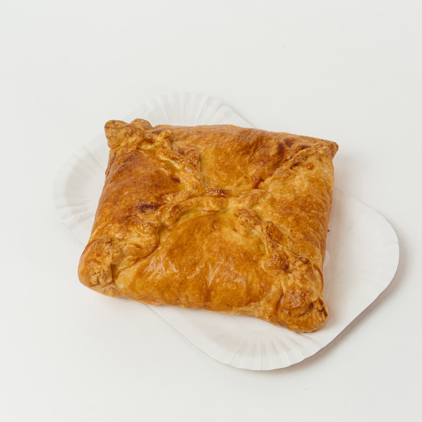 Хачапури с сосиской и яйцом 250гр